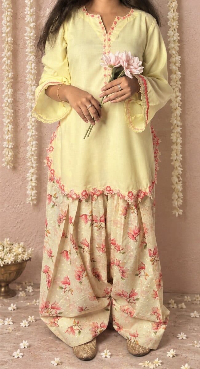 Yellow and Pink Farshi